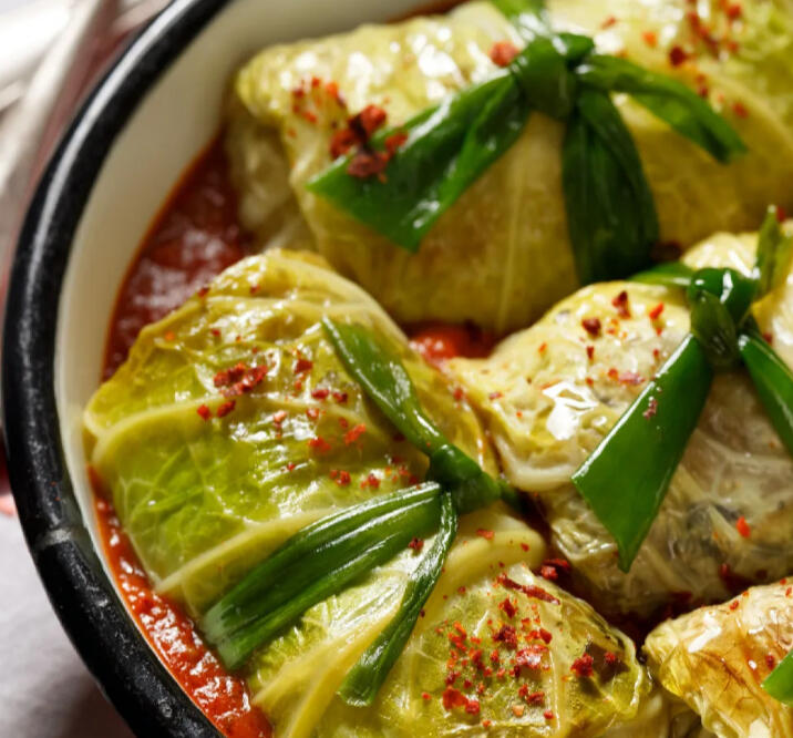 Veridian Fae Bundles Magical green bundles of mushrooms collected in the Black Shroud under a full moon. Simmered in a savory sauce.